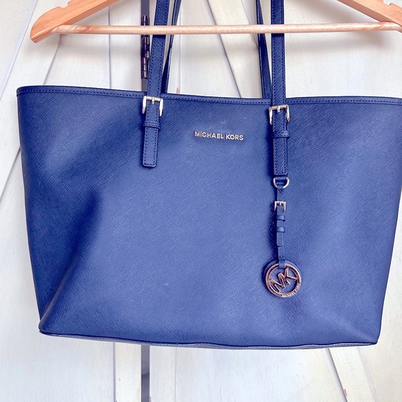 Michael Kors Blue Leather Jet Set Travel Tote - Picture 2 of 12